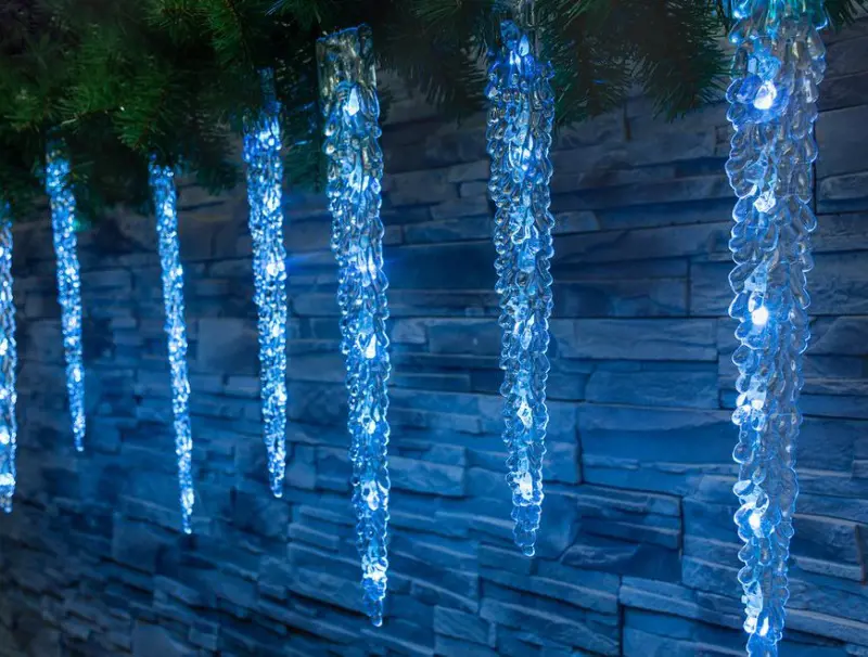 VO -LED OSVETLENIE ICICLE 65LED