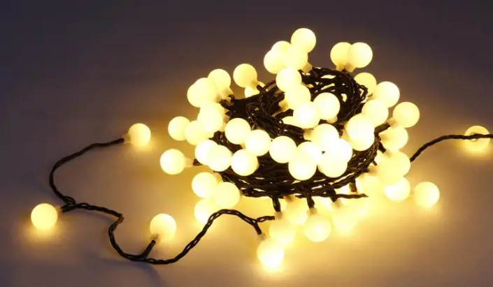 VO -LED OSVETLENIE CHERRY BALLS -T.B